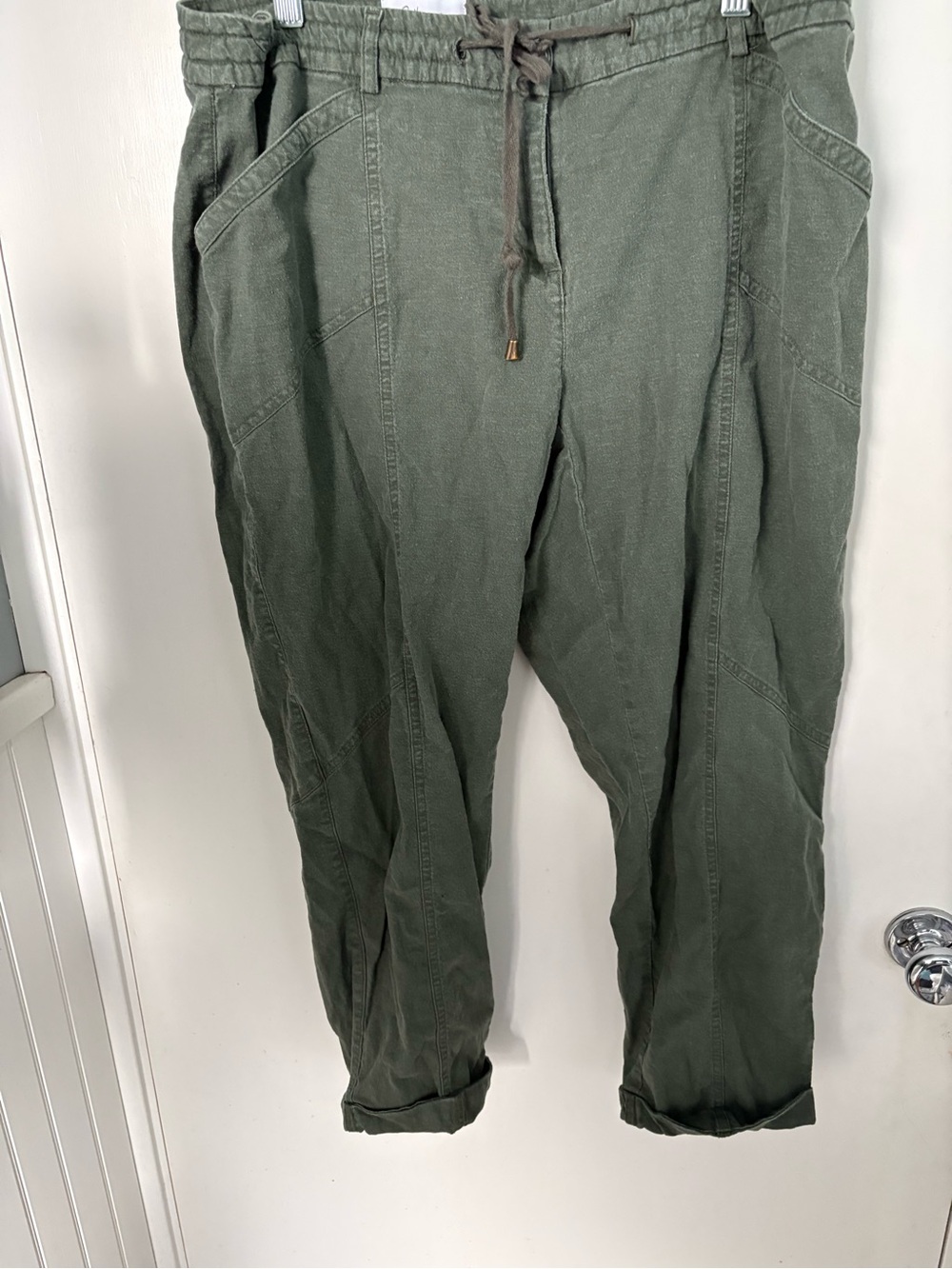 Reitmans Olive Drawstring Casual Joggers